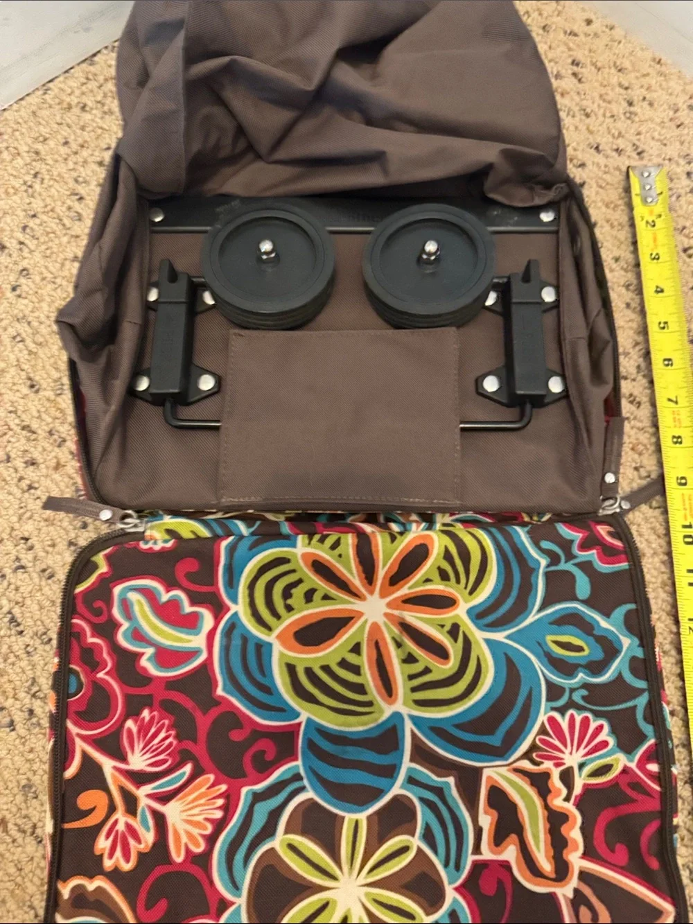 REISENTHEL Brown Floral Travel Organizer - Multicolor with retractable wheels